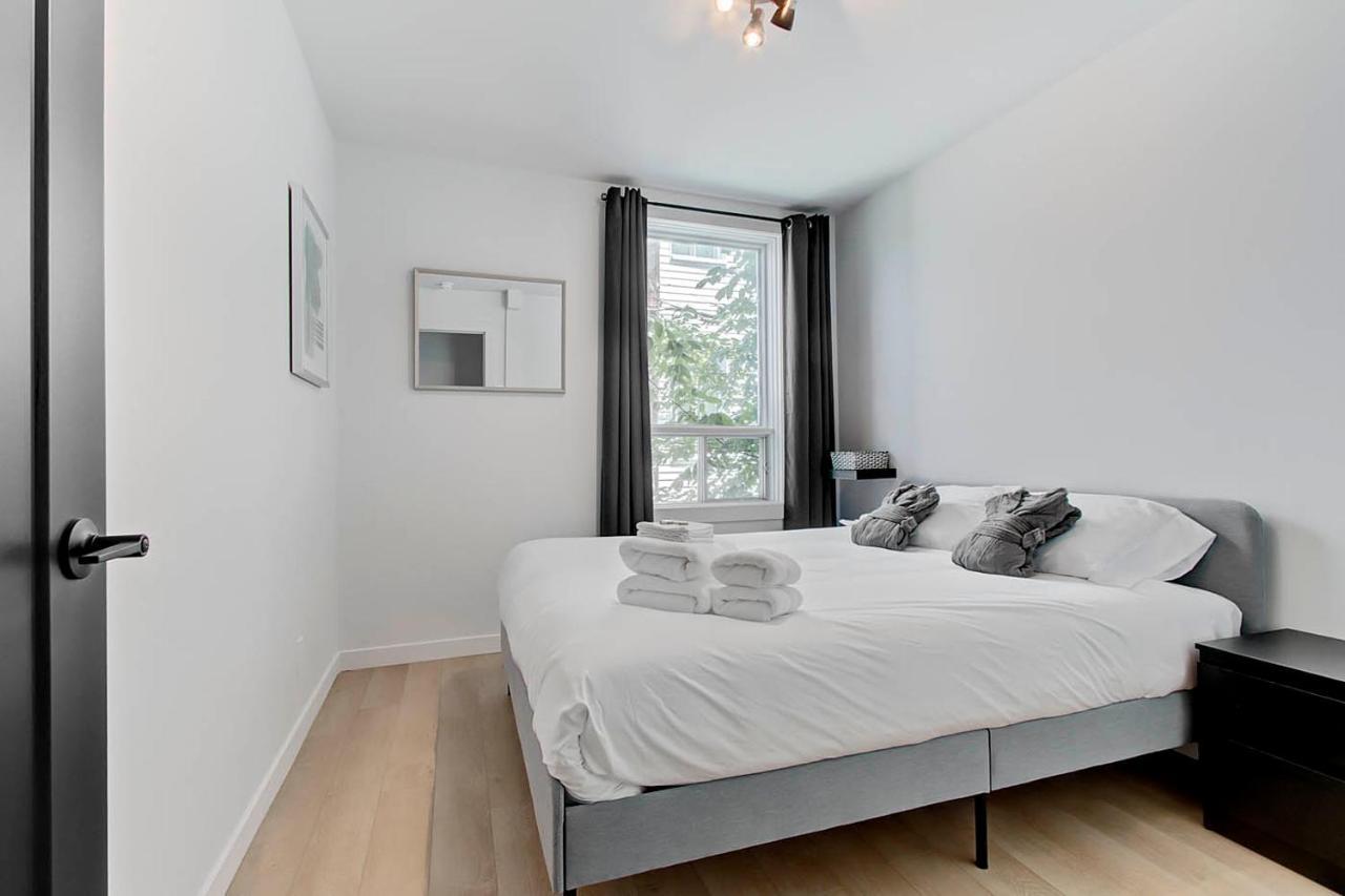 Les Appartements Du 300 Квебек Екстериор снимка