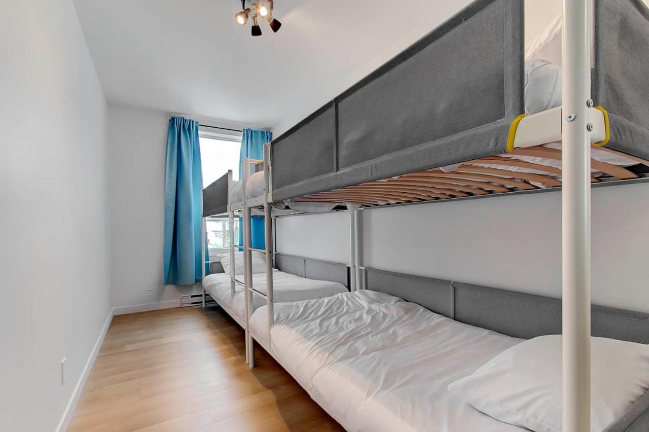 Les Appartements Du 300 Квебек Екстериор снимка
