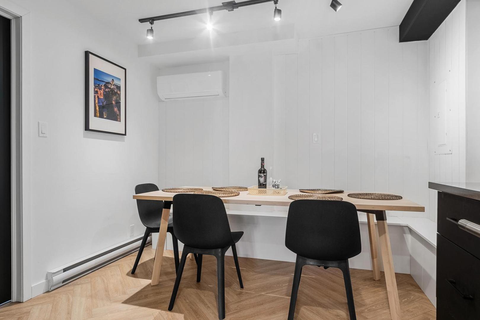 Les Appartements Du 300 Квебек Екстериор снимка