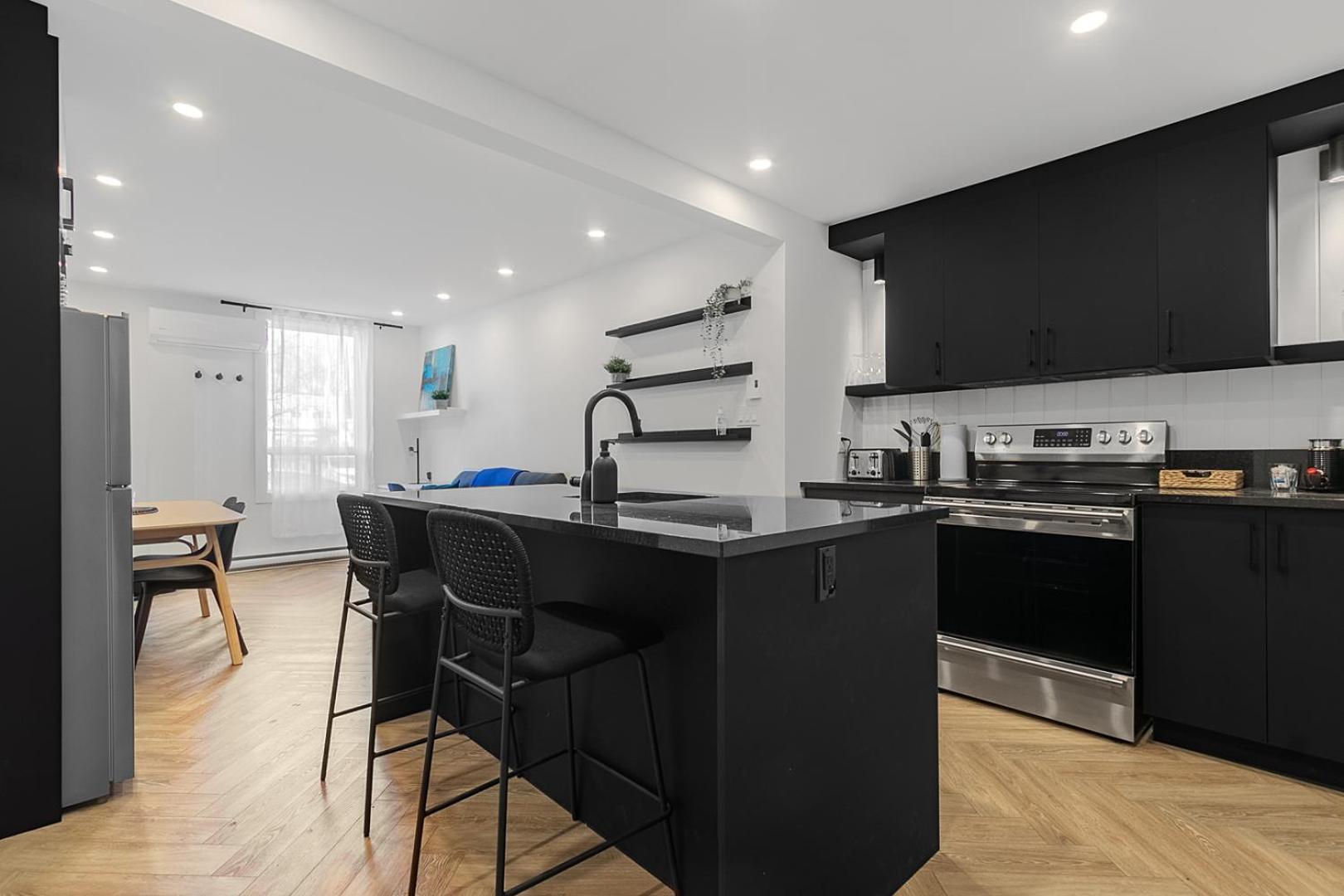 Les Appartements Du 300 Квебек Екстериор снимка